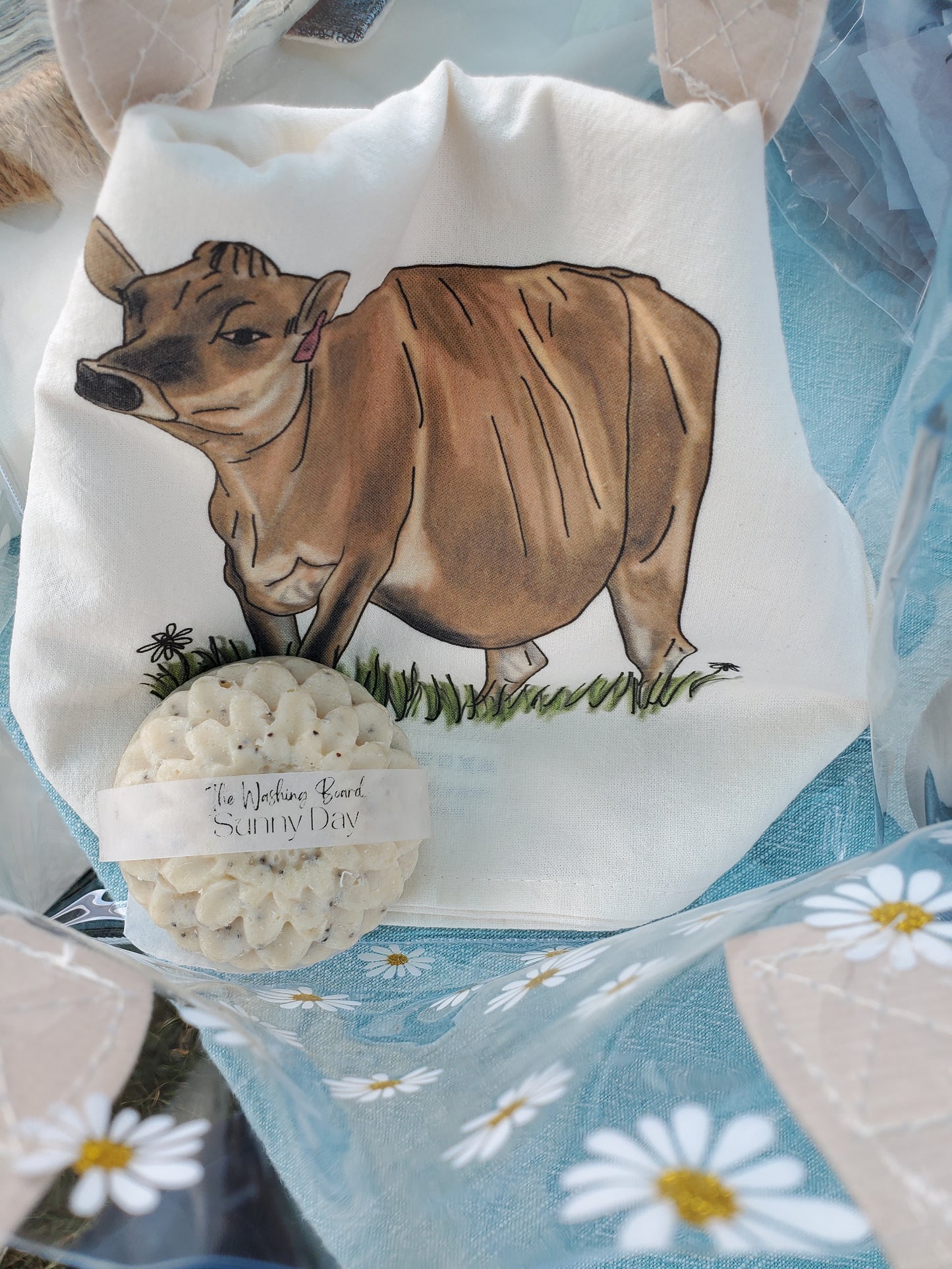 Gift set with towel and 1 soap (bag)