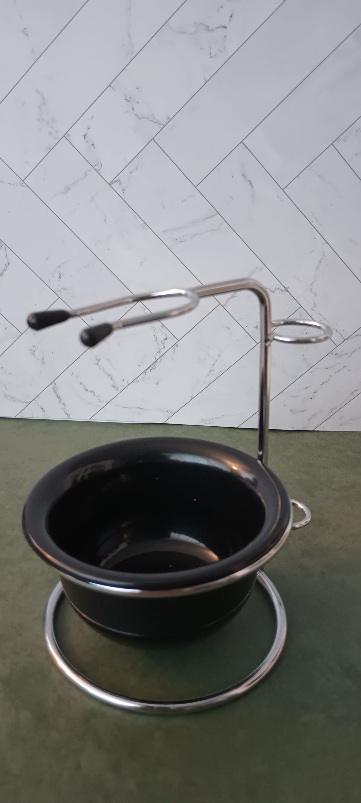 Shave Stand - Wire