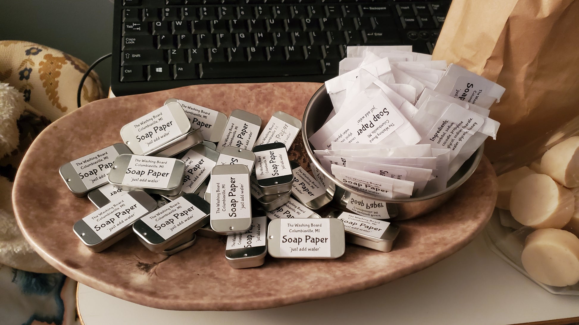 Soap paper in tins and refill packs