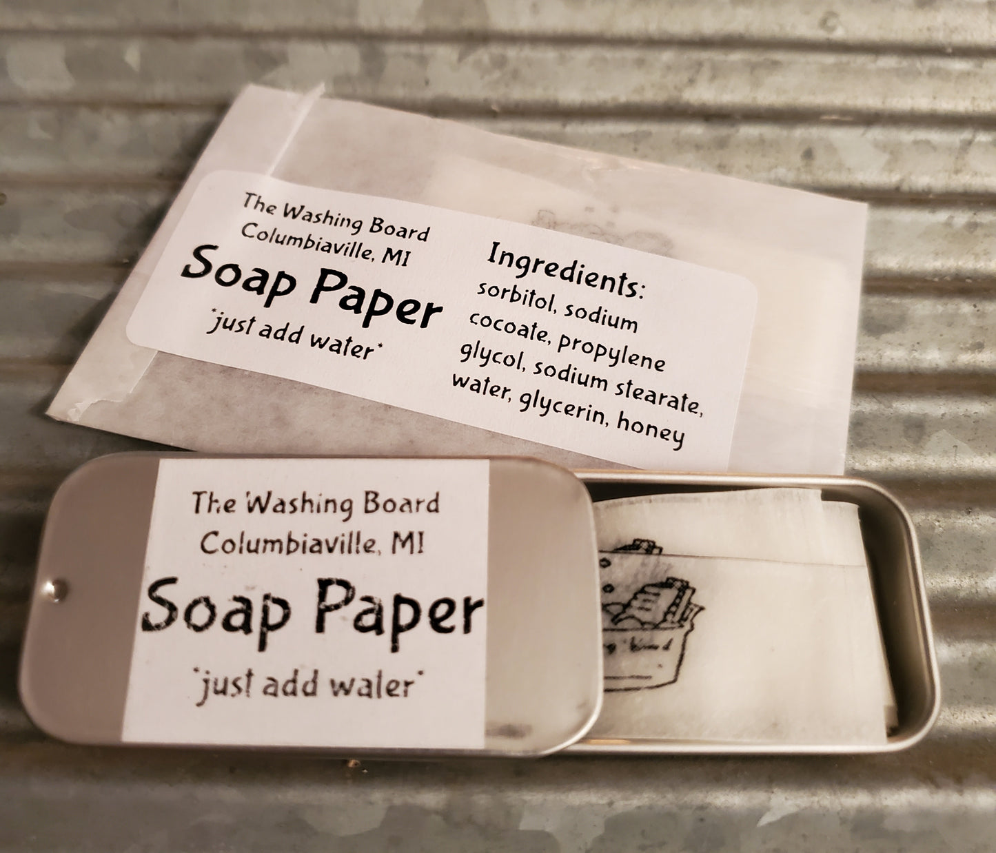 Soap paper in tin and 1 refill